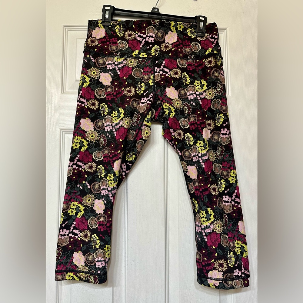 Lululemon Wunder Under Fluorolace Multi Hi-Rise Tight 19” Size 12 EUC